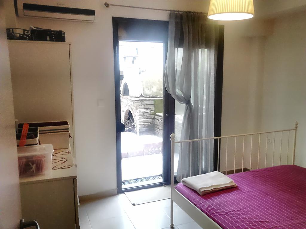 Luxury Apartment By The Beach Néa Péramos Esterno foto